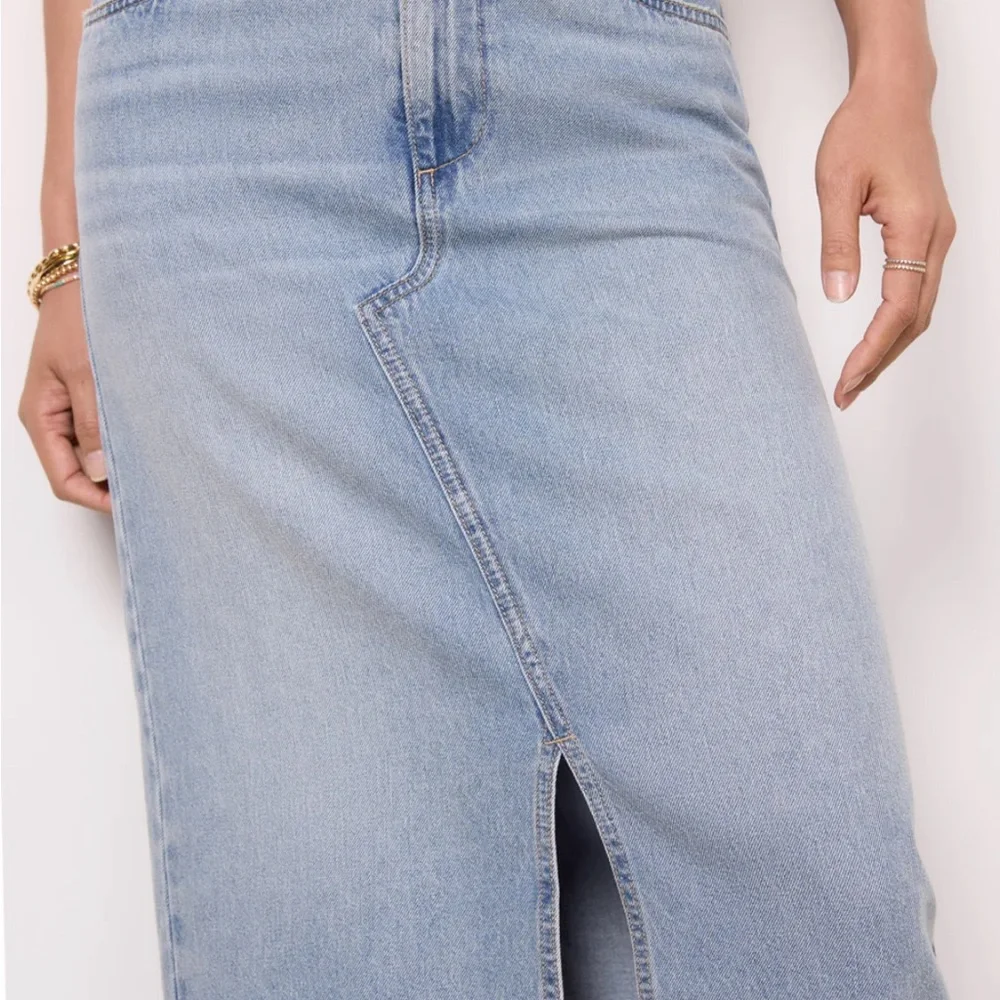 Kut from the Kloth Light Blue Denim Skirt - Picture 4 of 5